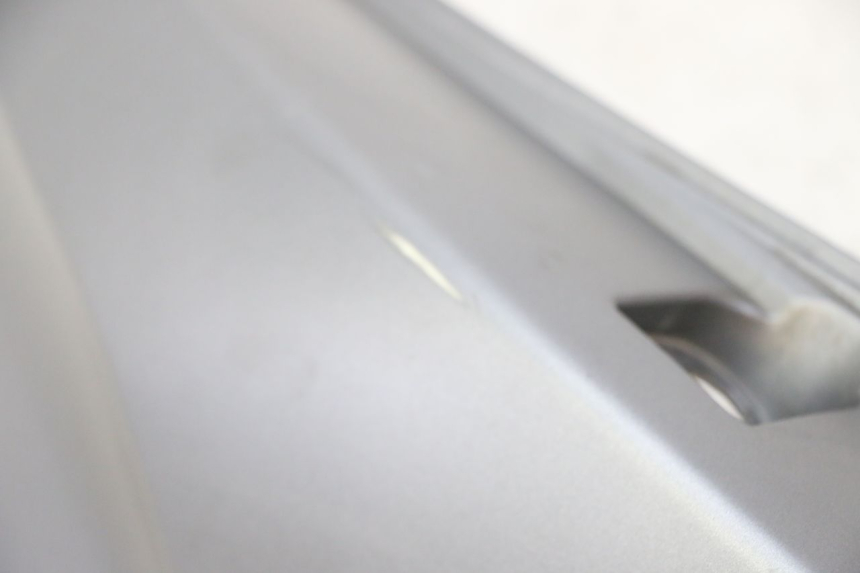 photo de CARENADO TRASERO IZQUIERDA MOTRON BREEZY 4T 50 (2021 - 2025) - Detalles de los puntos de fijación