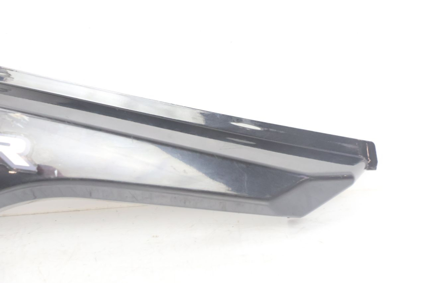 photo de FLANCO TRASERO IZQUIERDO YAMAHA BW'S BWS 125 (2010 - 2013) - Primer plano técnico