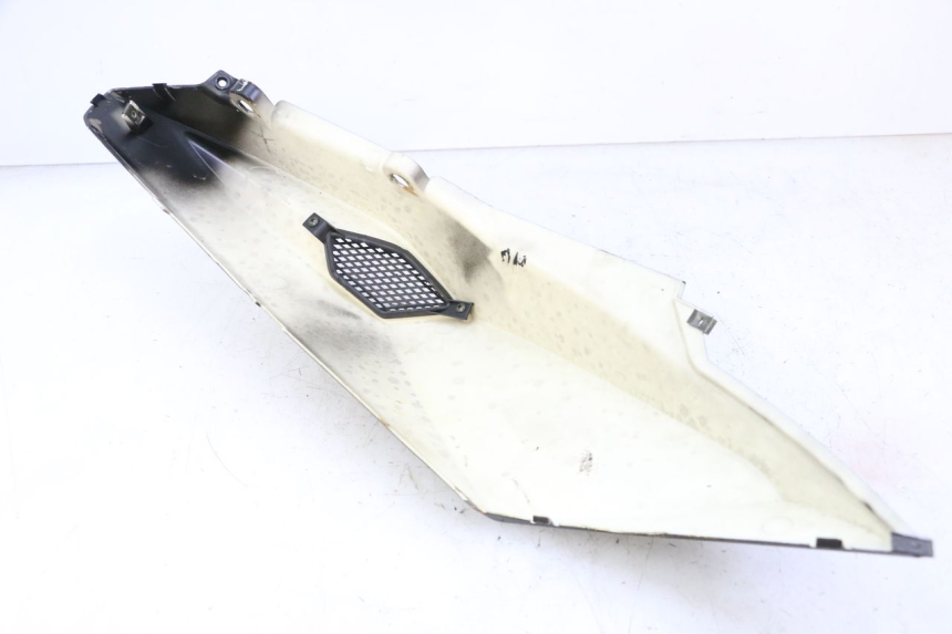 photo de FLANCO TRASERO IZQUIERDO ORCAL CAVARO 4T 50 (2019 - 2023) - Primer plano técnico