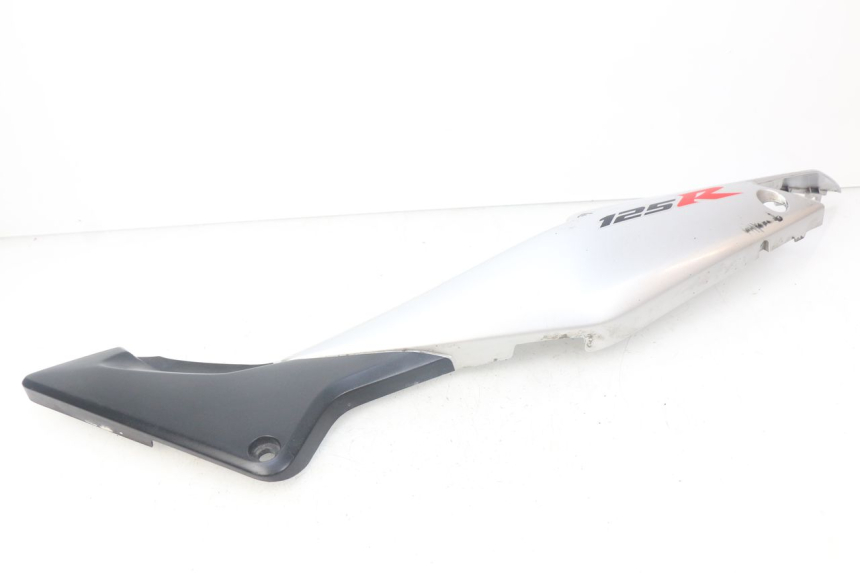 photo de CARENADO TRASERO IZQUIERDA HONDA CBR R 125 (2003 - 2006) - Estado de la superficie y material