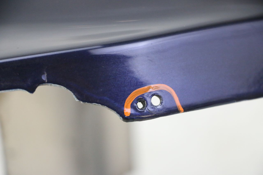 photo de CARENADO TRASERO IZQUIERDA HONDA CBR RR FIREBLADE 900 (1992 - 1994) - Estado de la superficie y material