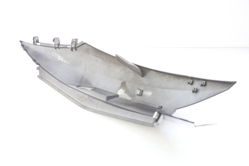 photo de FLANCO TRASERO IZQUIERDO SYM CITYCOM CITY COM 125 (2009 - 2014) - Primer plano técnico