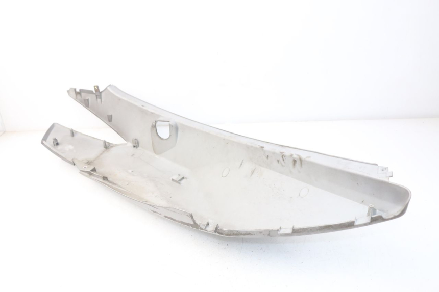 photo de CARENADO TRASERO IZQUIERDA KYMCO DINK STREET 125 (2009 - 2014) - Otra perspectiva