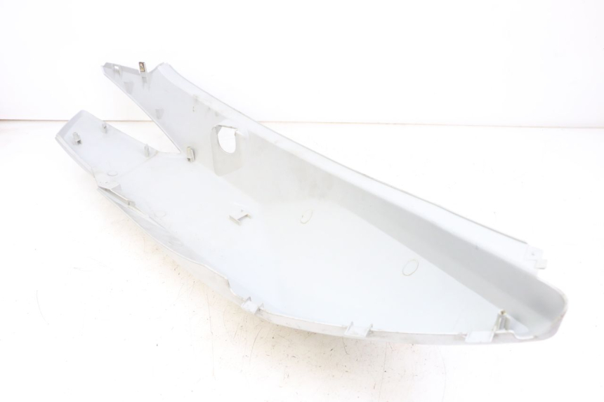 photo de CARENADO TRASERO IZQUIERDA KYMCO DINK STREET 125 (2009 - 2014) - Zoom estado de uso