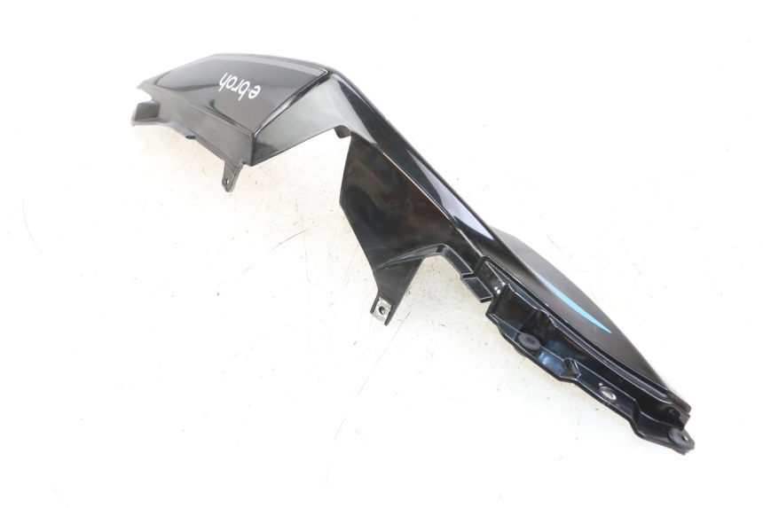 photo de CARENADO TRASERO IZQUIERDA EBROH BRAVO GLE 1 (2020 - 2024) - Primer plano técnico