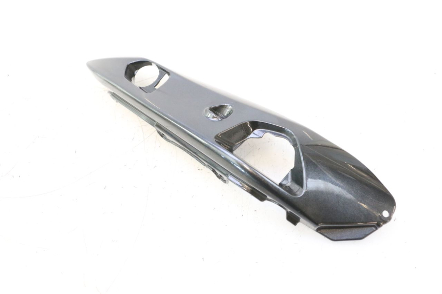 photo de LATERAL TRASERO IZQUIERDO KAWASAKI ER-6 ER6 F ABS 650 (2012 - 2016) - Detalles de los puntos de fijación
