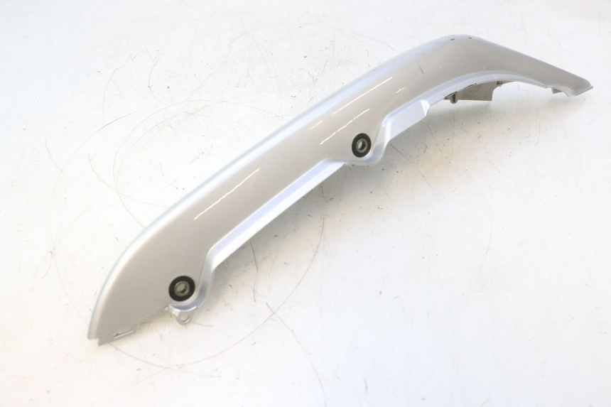 photo de CARENADO TRASERO IZQUIERDA KAWASAKI ER-6 ER6 N 650 (2005 - 2009) - Primer plano técnico