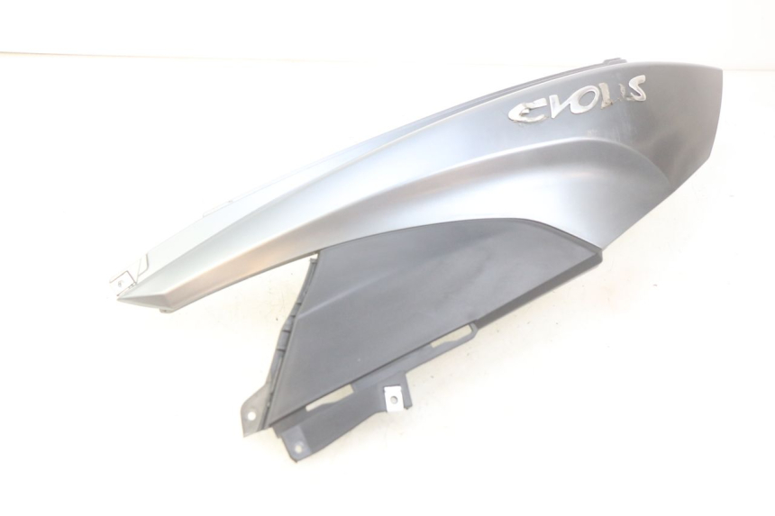 photo de FLANCO TRASERO IZQUIERDO JM MOTORS EVOLIS 4T 50 (2018 - 2022) - Estado de la superficie y material