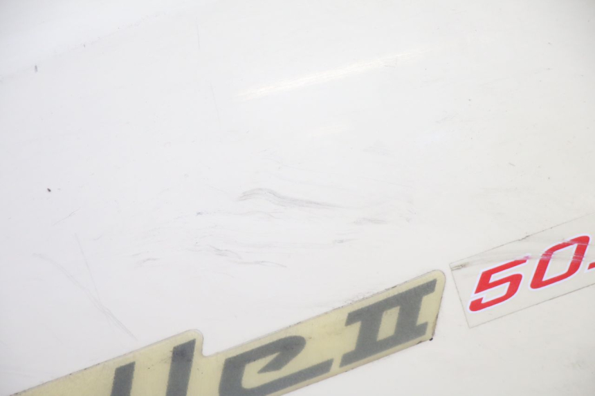 photo de FLANCO TRASERO IZQUIERDO SYM FIDDLE 2 50 (2008 - 2013) - Primer plano técnico