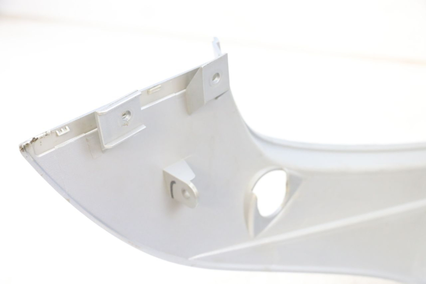 photo de CARENADO TRASERO IZQUIERDA MBK FLAME X 125 (2007 - 2016) - Detalles de los puntos de fijación