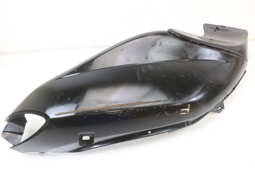 photo de CARENADO TRASERO IZQUIERDA PIAGGIO FLY 2T 50 (2004 - 2017) - Primer plano técnico