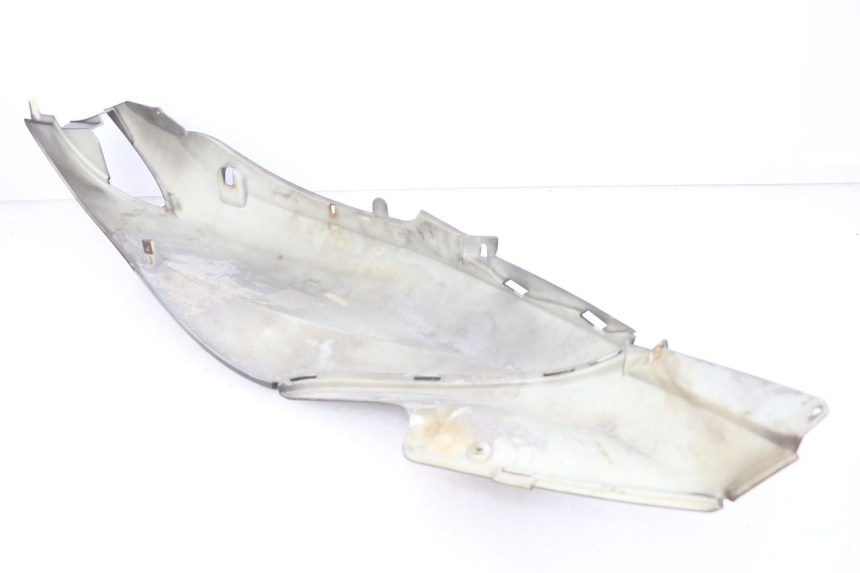 photo de CARENADO TRASERO IZQUIERDA PIAGGIO FLY 125 (2005 - 2012) - Otra perspectiva