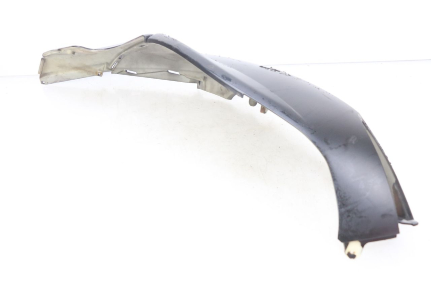 photo de CARENADO TRASERO IZQUIERDA PIAGGIO FLY 125 (2005 - 2012) - Primer plano técnico