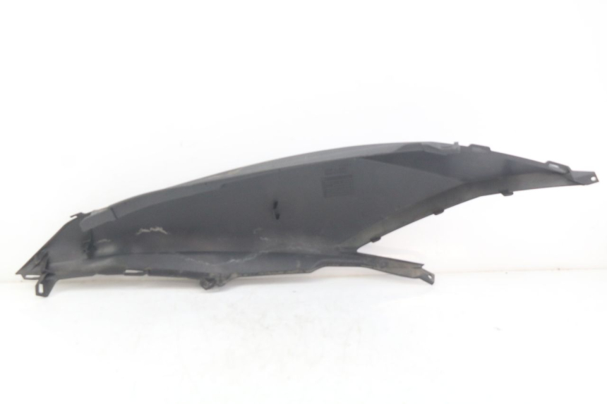 photo de FLANCO TRASERO IZQUIERDO HONDA FORZA 125 (2015 - 2016) - Detalle de la pieza