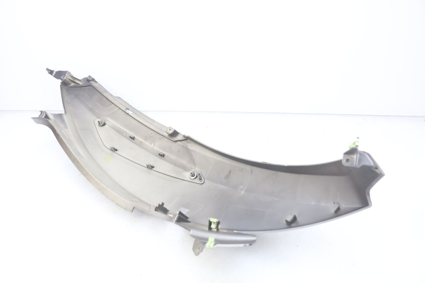 photo de FLANCO TRASERO IZQUIERDO PEUGEOT GEOPOLIS 400 (2007 - 2013) - Detalles de los puntos de fijación