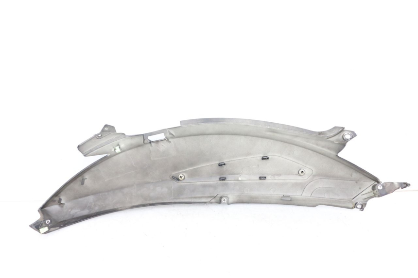 photo de CARENADO TRASERO IZQUIERDA PEUGEOT GEOPOLIS RS 125 (2007 - 2009) - Detalles de los puntos de fijación