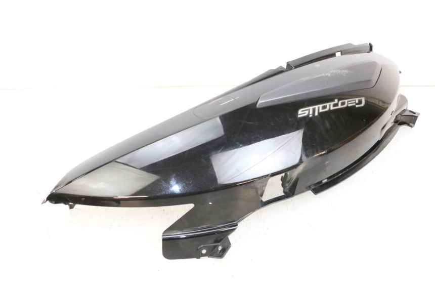 photo de CARENADO TRASERO IZQUIERDA PEUGEOT GEOPOLIS RS 125 (2007 - 2009) - Estado de la superficie y material