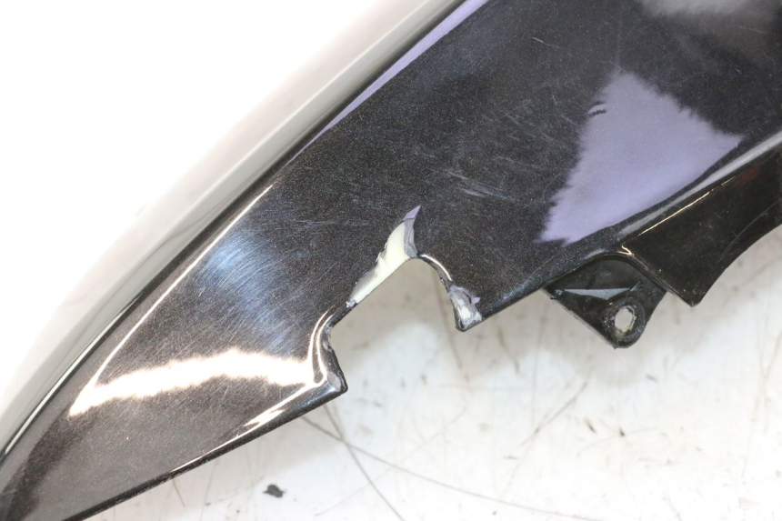 photo de CARENADO TRASERO IZQUIERDA GILERA GP 800 (2007 - 2013) - Estado de la superficie y material