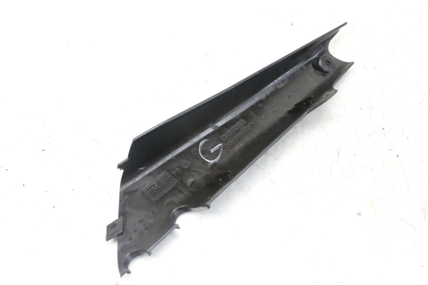 photo de FLANCO TRASERO IZQUIERDO DERBI GPR 50 (2004 - 2009) - Zoom estado de uso