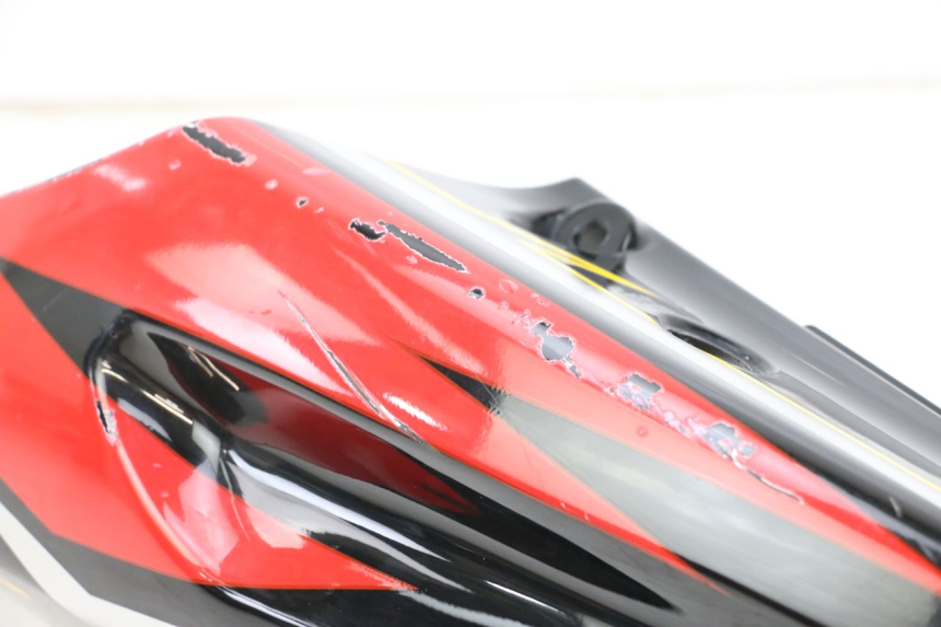 photo de CARENADO TRASERO IZQUIERDA HYOSUNG GTR 125 (2006 - 2008) - Zoom estado de uso