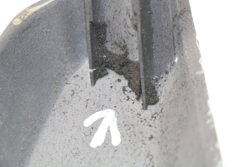 photo de CARENADO TRASERO IZQUIERDA SYM GTS EVO 125 (2009 - 2013) - Detalle de la pieza