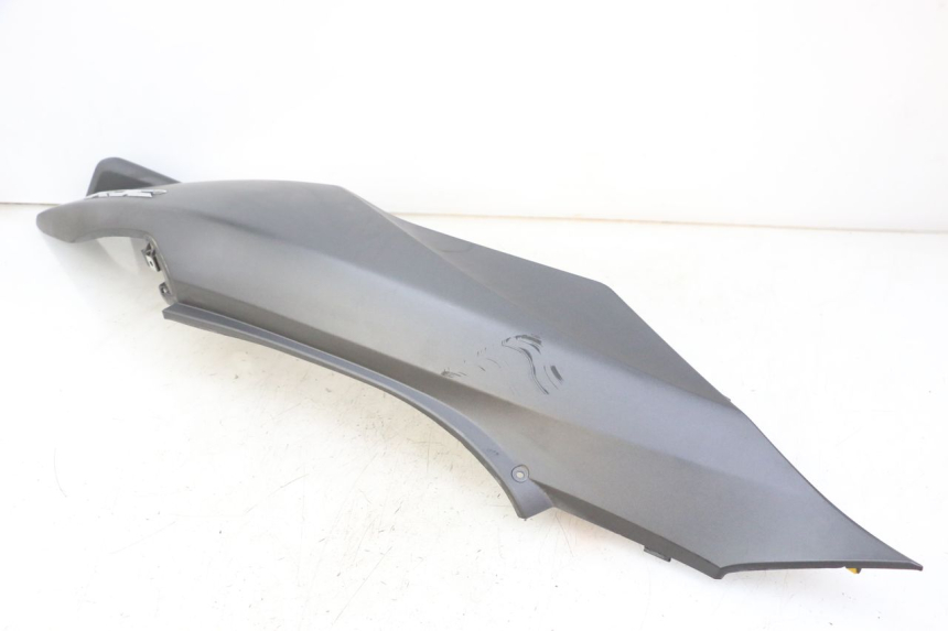 photo de CARENADO TRASERO IZQUIERDA HONDA PCX (JF57/JF64) 125 (2014 - 2018) - Estado de la superficie y material