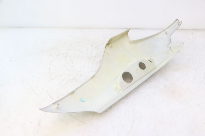 photo de CARENADO TRASERO IZQUIERDA KEEWAY HURRICANE 50 (2006 - 2019) - Detalles de los puntos de fijación