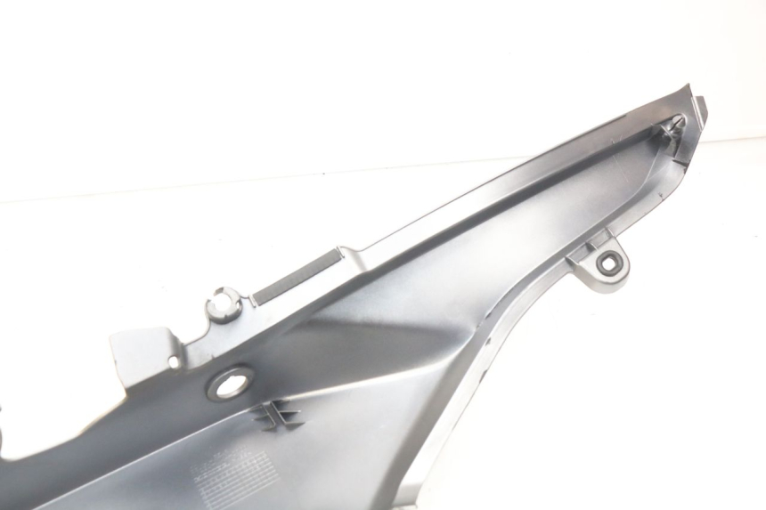 photo de CARENADO TRASERO IZQUIERDA HONDA INTEGRA NC D 750 (2016 - 2018) - Detalles de los puntos de fijación