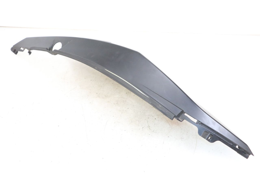 photo de FLANCO TRASERO IZQUIERDO SYM JET 14 4T 50 (2018 - 2022) - Primer plano técnico