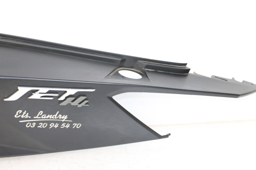 photo de FLANCO TRASERO IZQUIERDO SYM JET 14 4T 50 (2018 - 2022) - Estado de la superficie y material