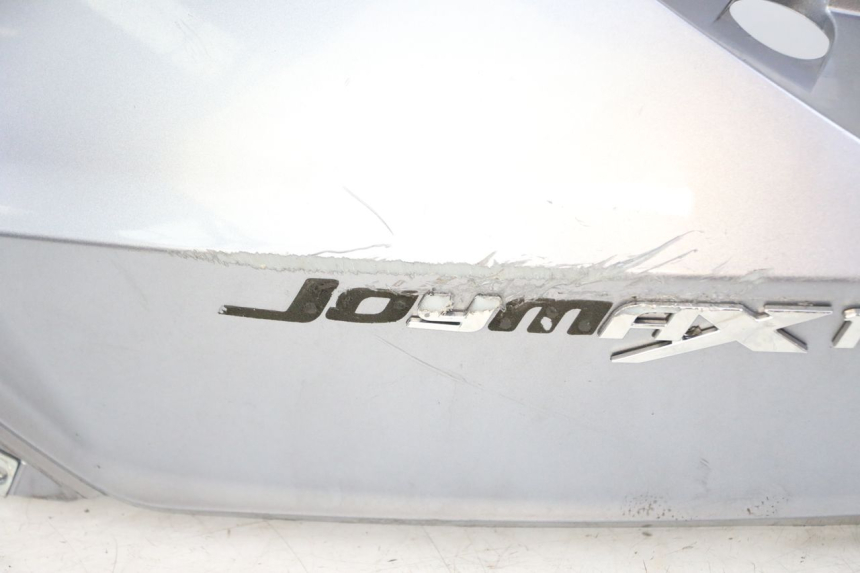 photo de CARENADO TRASERO IZQUIERDA SYM JOYMAX 125 (2010 - 2017) - Otra vista del artículo