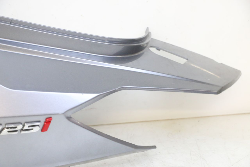 photo de CARENADO TRASERO IZQUIERDA SYM JOYMAX 125 (2010 - 2017) - Zoom sobre los componentes