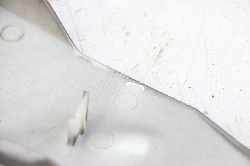 photo de CARENADO TRASERO IZQUIERDA KIDEN KD125-G 125 (2018 - 2022) - Zoom estado de uso