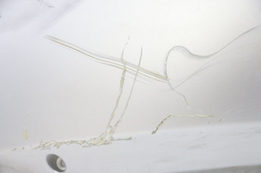 photo de CARENADO TRASERO IZQUIERDA PEUGEOT KISBEE 2T 50 (2018 - 2022) - Zoom sobre los componentes