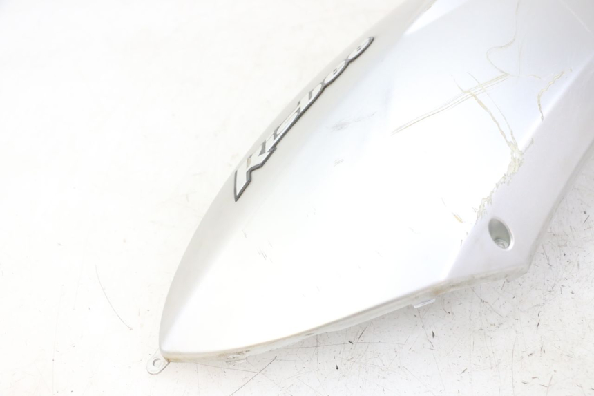 photo de CARENADO TRASERO IZQUIERDA PEUGEOT KISBEE 2T 50 (2018 - 2022) - Marcados y referencias originales