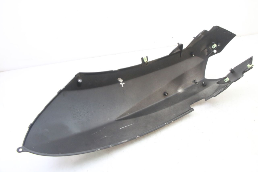 photo de FLANCO TRASERO IZQUIERDO PEUGEOT KISBEE 4T 50 (2018 - 2022) - Detalles de los puntos de fijación