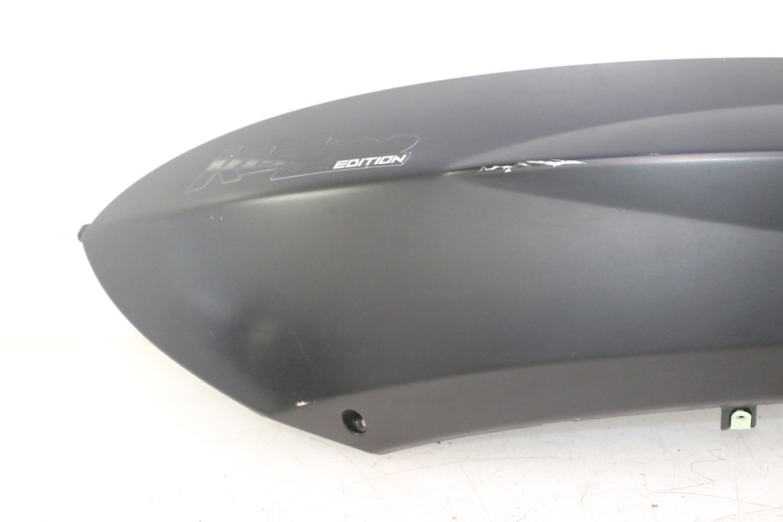 photo de CARENADO TRASERO IZQUIERDA PEUGEOT KISBEE 4T 50 (2023 - 2026) - Marcados y referencias originales
