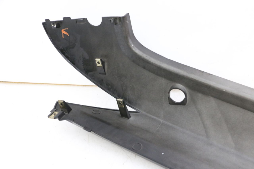 photo de CARENADO TRASERO IZQUIERDA KYMCO PEOPLE S 125 (2000 - 2008) - Otra perspectiva