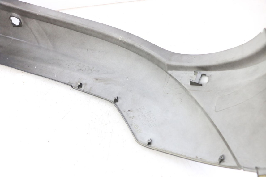 photo de CARENADO TRASERO IZQUIERDA KYMCO PEOPLE S 125 (2000 - 2008) - Vista general del producto