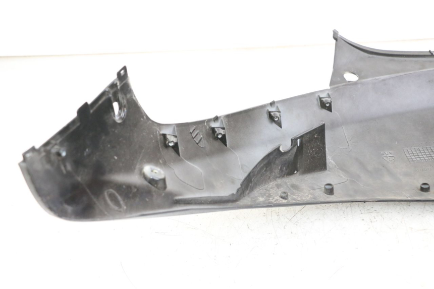 photo de CARENADO TRASERO IZQUIERDA SYM MIO 50 (2011 - 2017) - Zoom estado de uso