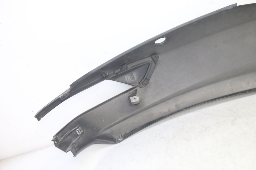 photo de CARENADO TRASERO IZQUIERDA PIAGGIO MP3 HPE 350 (2018 - 2020) - Estado de la superficie y material
