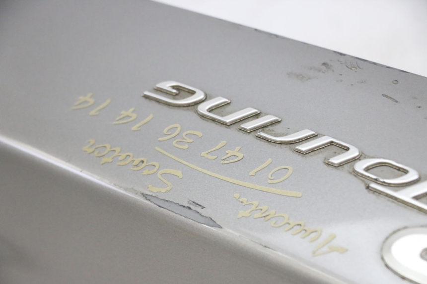 photo de CARENADO TRASERO IZQUIERDA PIAGGIO MP3 LT 300 (2010 - 2016) - Zoom estado de uso