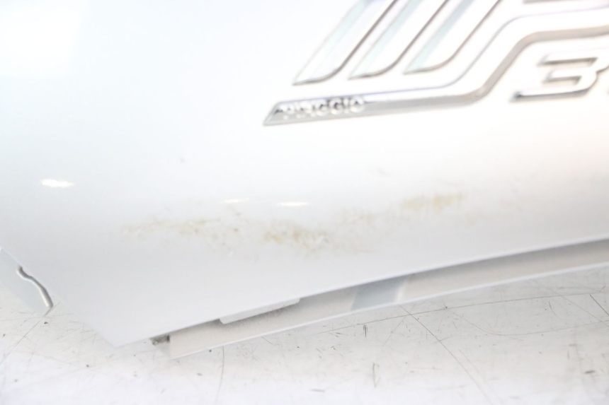 photo de CARENADO TRASERO IZQUIERDA PIAGGIO MP3 LT 300 (2010 - 2016) - Características distintivas