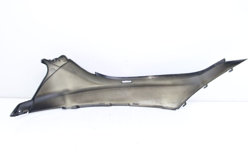 photo de FLANCO TRASERO IZQUIERDO PIAGGIO MP3 125 (2006 - 2014) - Primer plano técnico