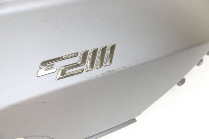 photo de FLANCO TRASERO IZQUIERDO PIAGGIO MP3 500 (2014 - 2017) - Primer plano técnico