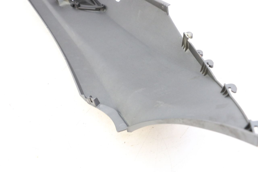 photo de FLANCO TRASERO IZQUIERDO PIAGGIO MP3 500 (2014 - 2017) - Estado de la superficie y material