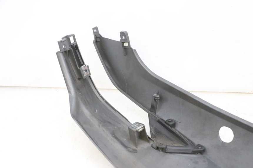 photo de CARENADO TRASERO IZQUIERDA PIAGGIO MP3 500 (2016 - 2018) - Otra perspectiva