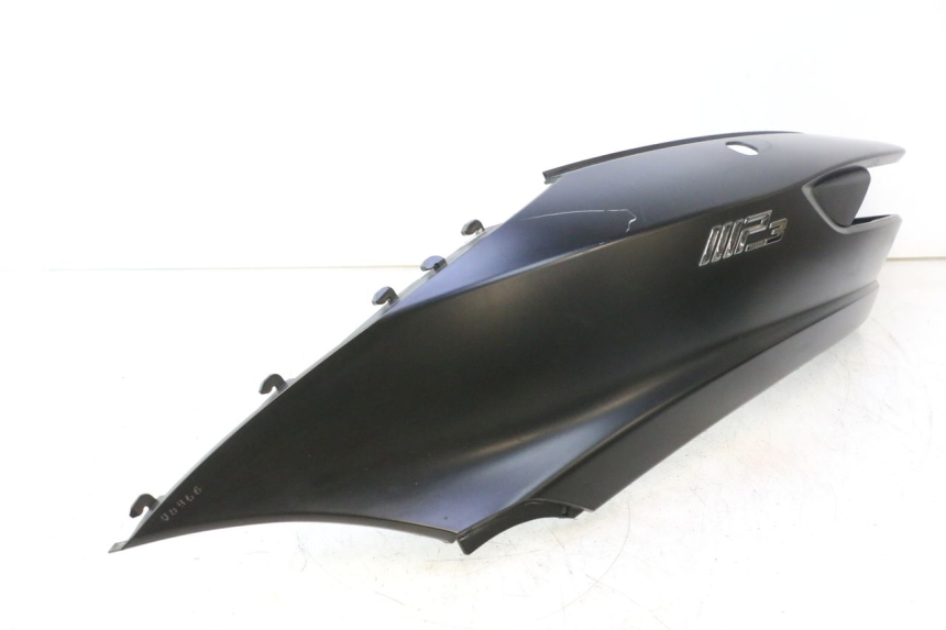 photo de CARENADO TRASERO IZQUIERDA PIAGGIO MP3 500 (2016 - 2018) - Primer plano técnico