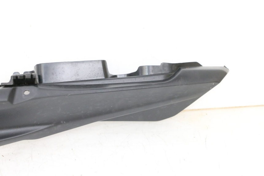 photo de CARENADO TRASERO IZQUIERDA YAMAHA MT-07 MT07 ABS 700 (2018 - 2020) - Zoom estado de uso