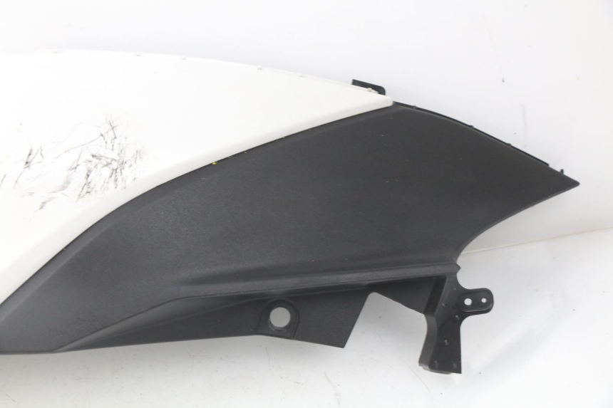 photo de CARENADO TRASERO IZQUIERDA MBK MW TRYPTIK 125 (2017 - 2022) - Detalle de la pieza